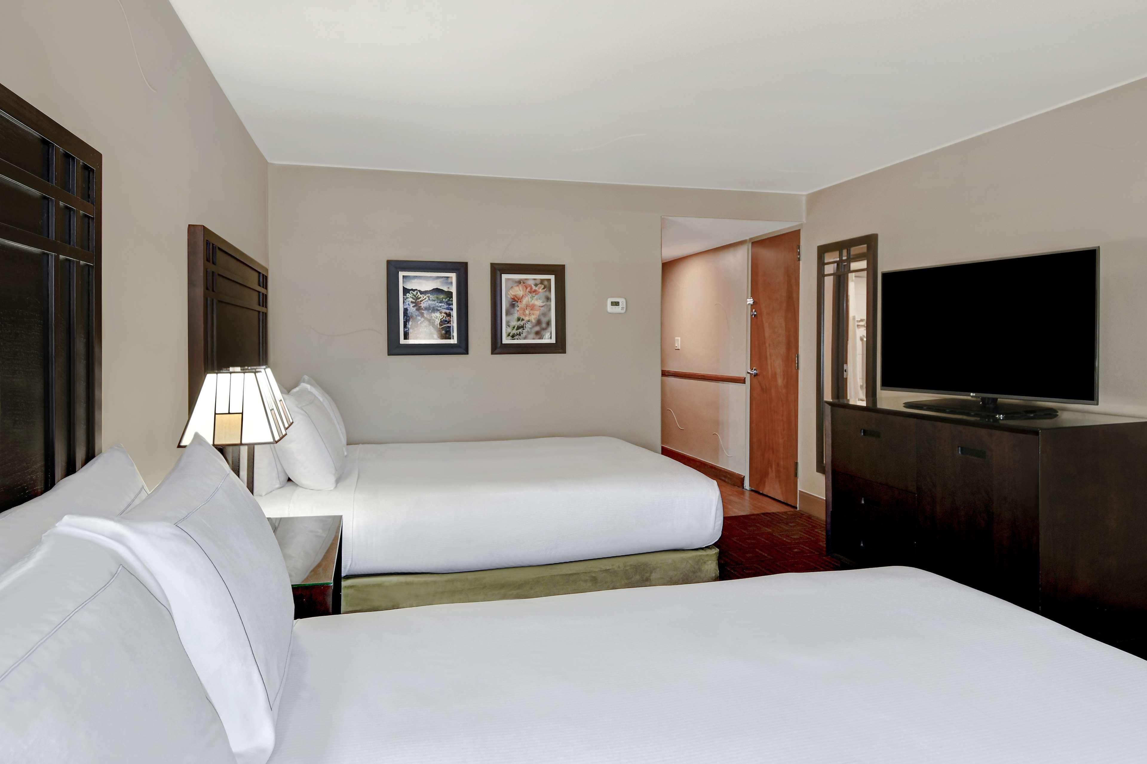 Doubletree By Hilton Phoenix- Tempe Esterno foto