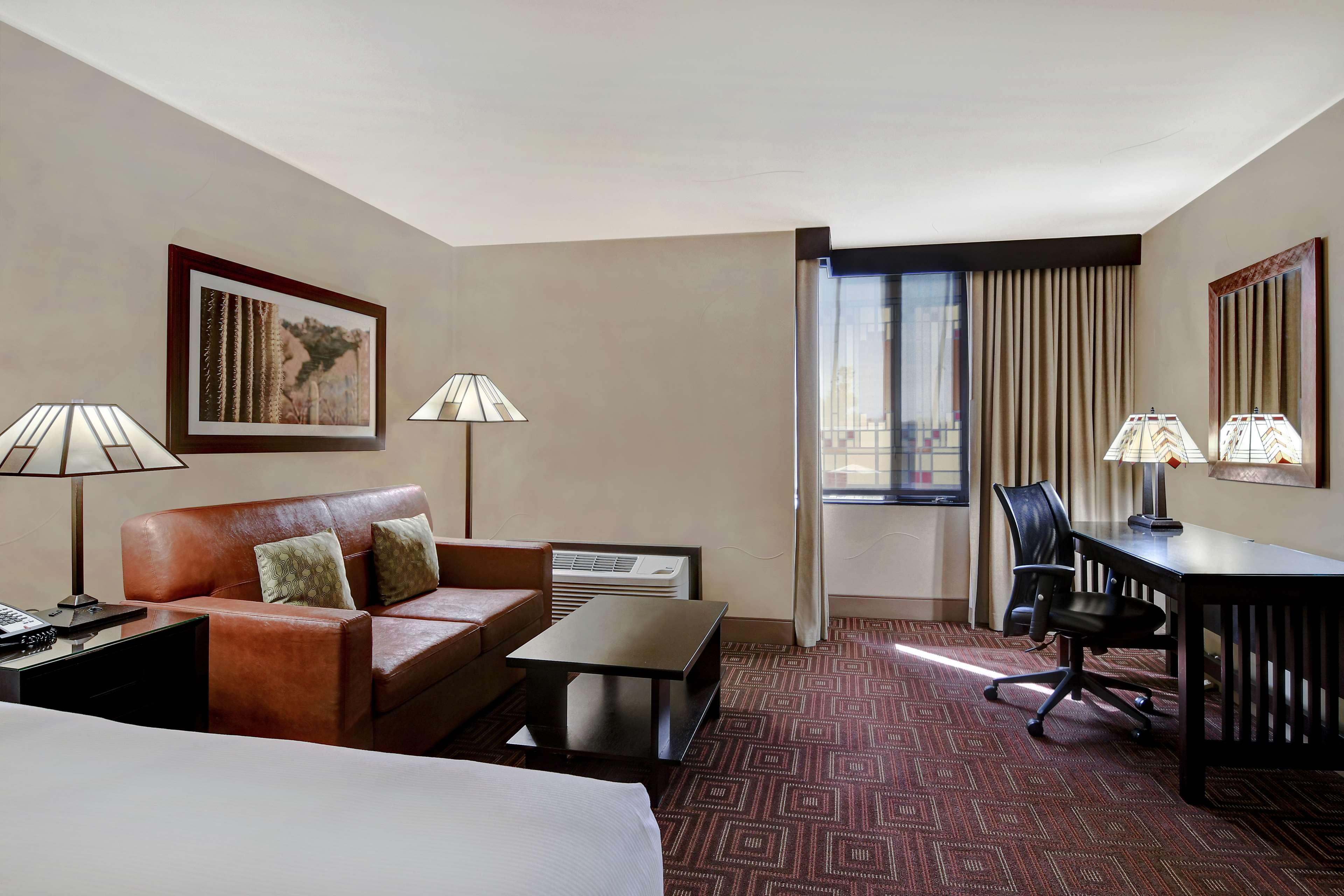 Hotel Doubletree By Hilton Phoenix- Tempe Esterno foto