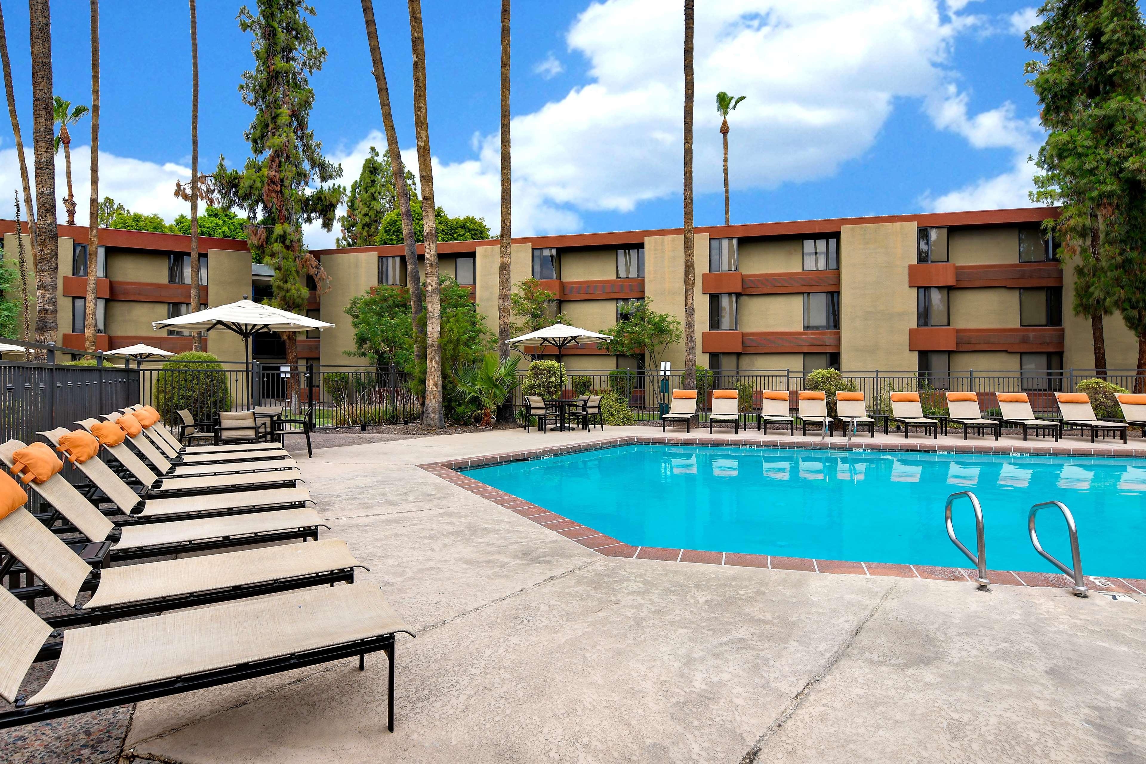 Doubletree By Hilton Phoenix- Tempe Esterno foto
