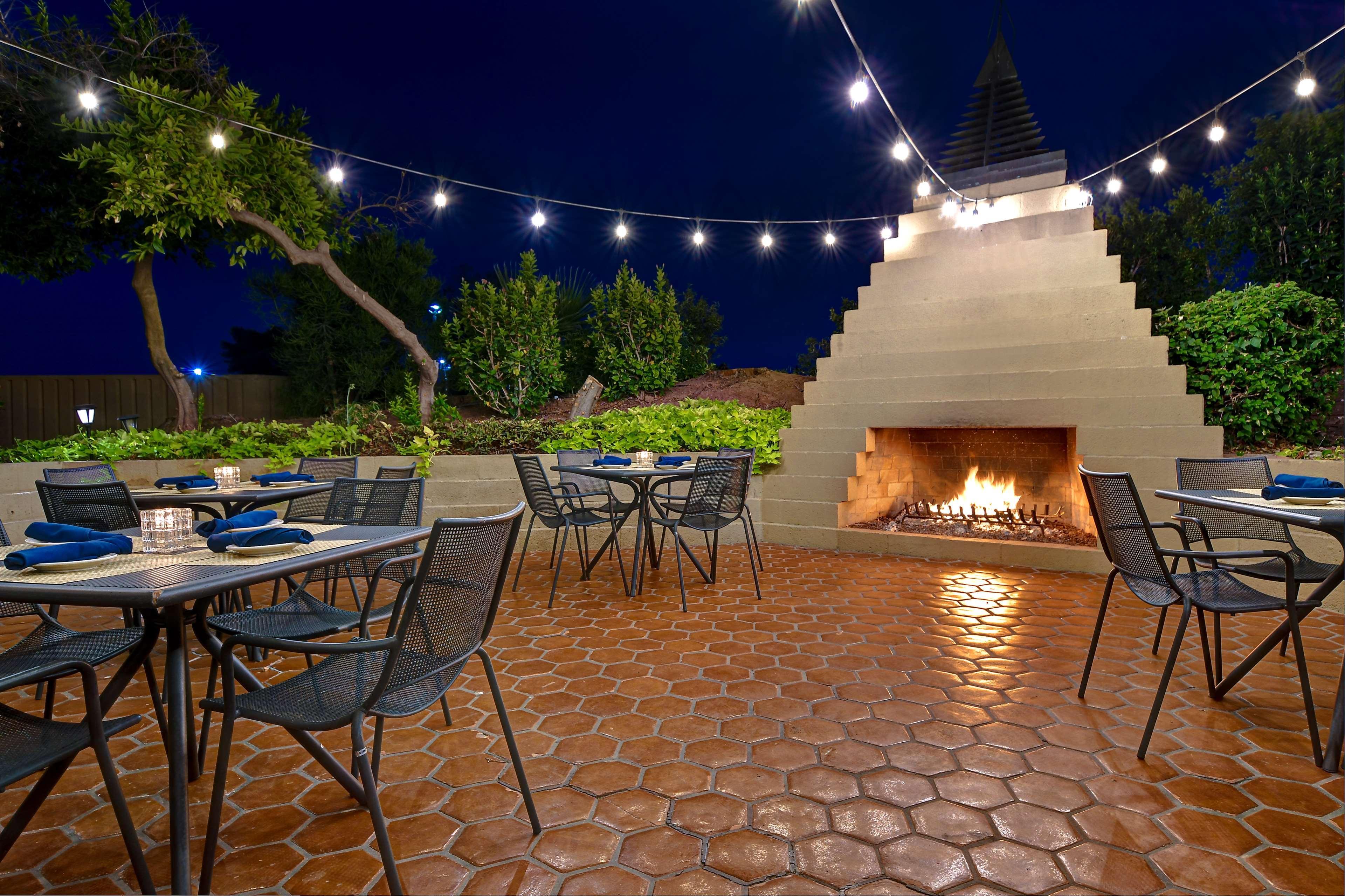 Doubletree By Hilton Phoenix- Tempe Esterno foto