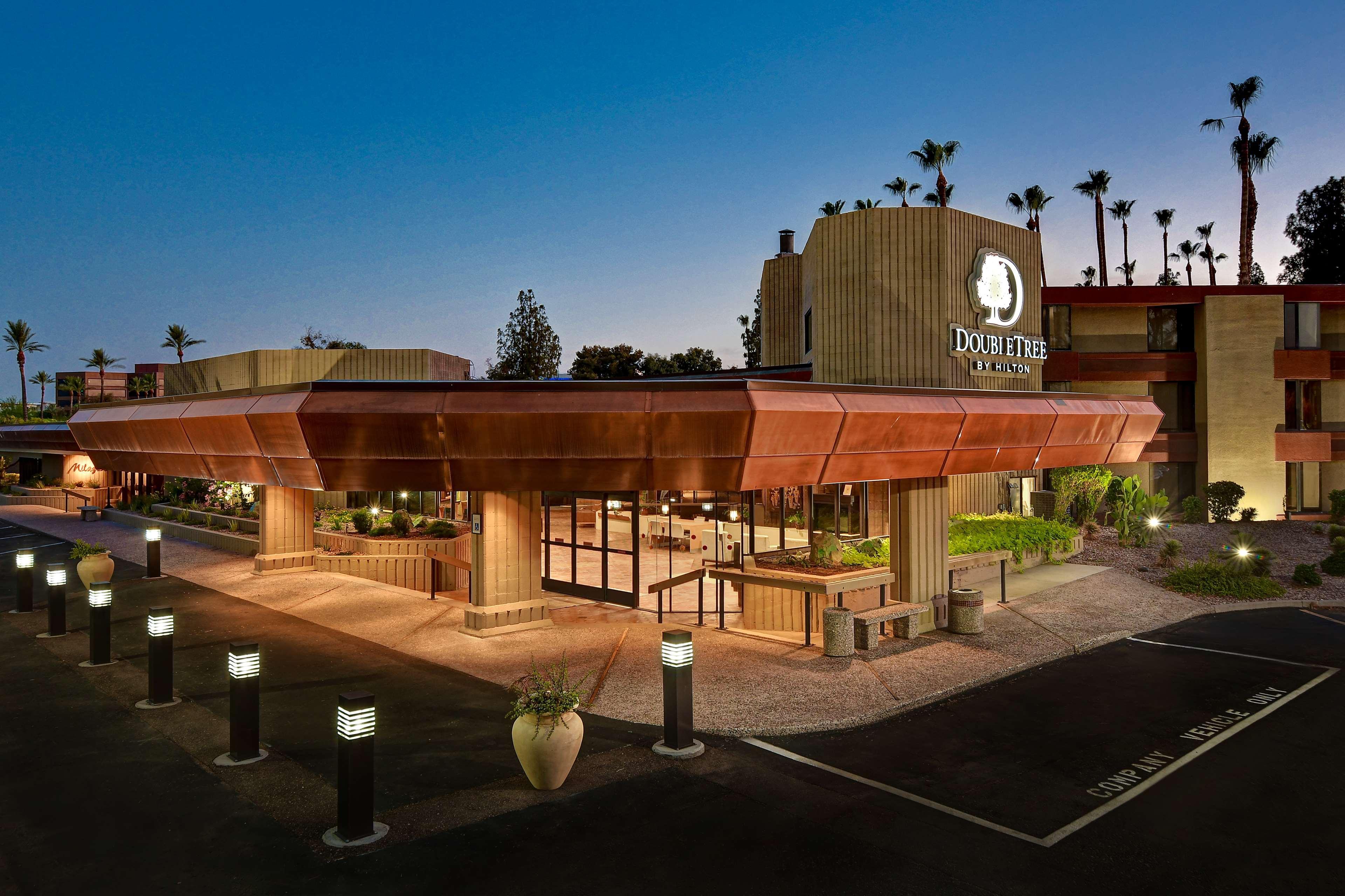 Doubletree By Hilton Phoenix- Tempe Esterno foto