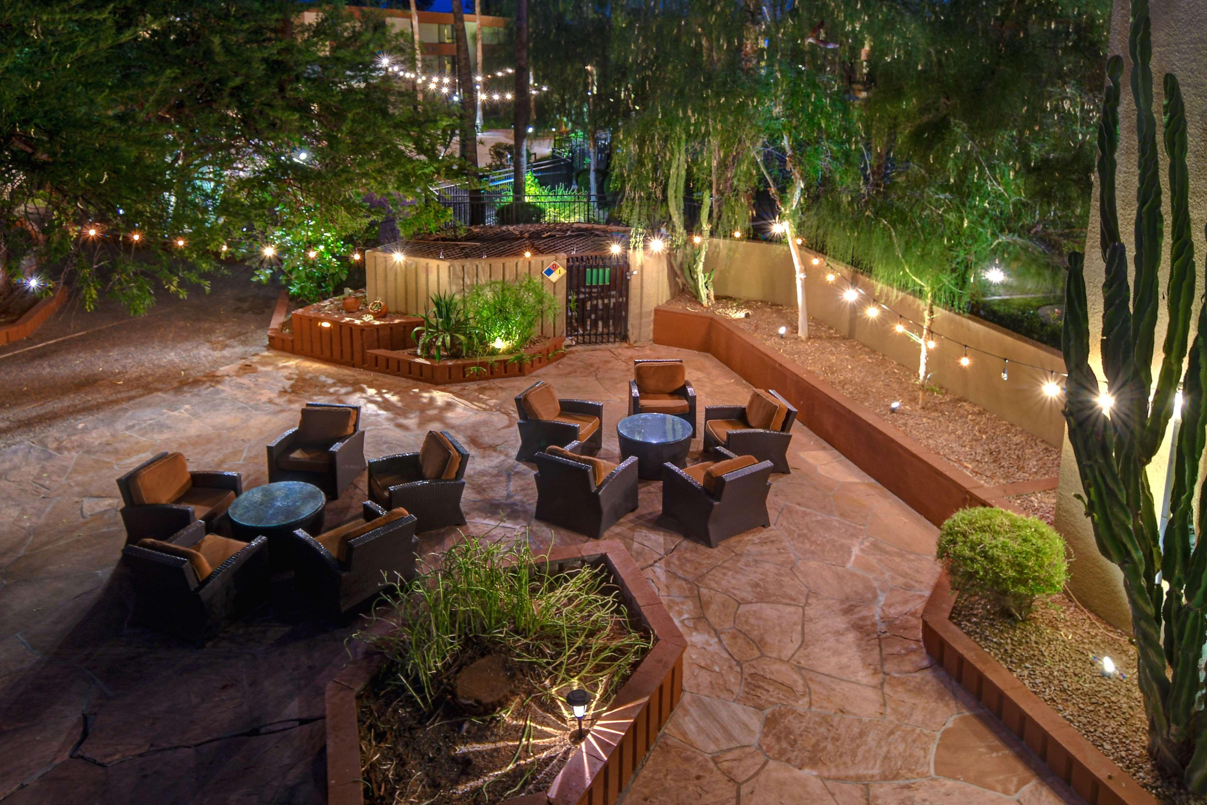 Doubletree By Hilton Phoenix- Tempe Esterno foto