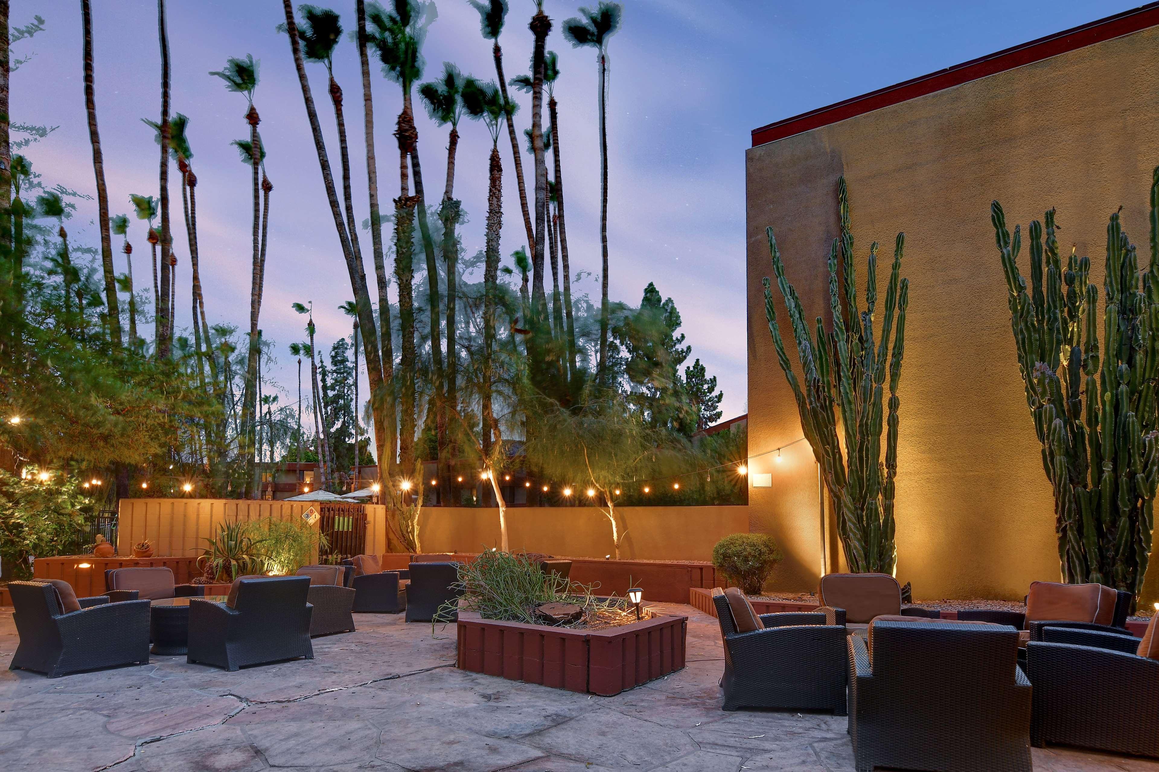 Doubletree By Hilton Phoenix- Tempe Esterno foto