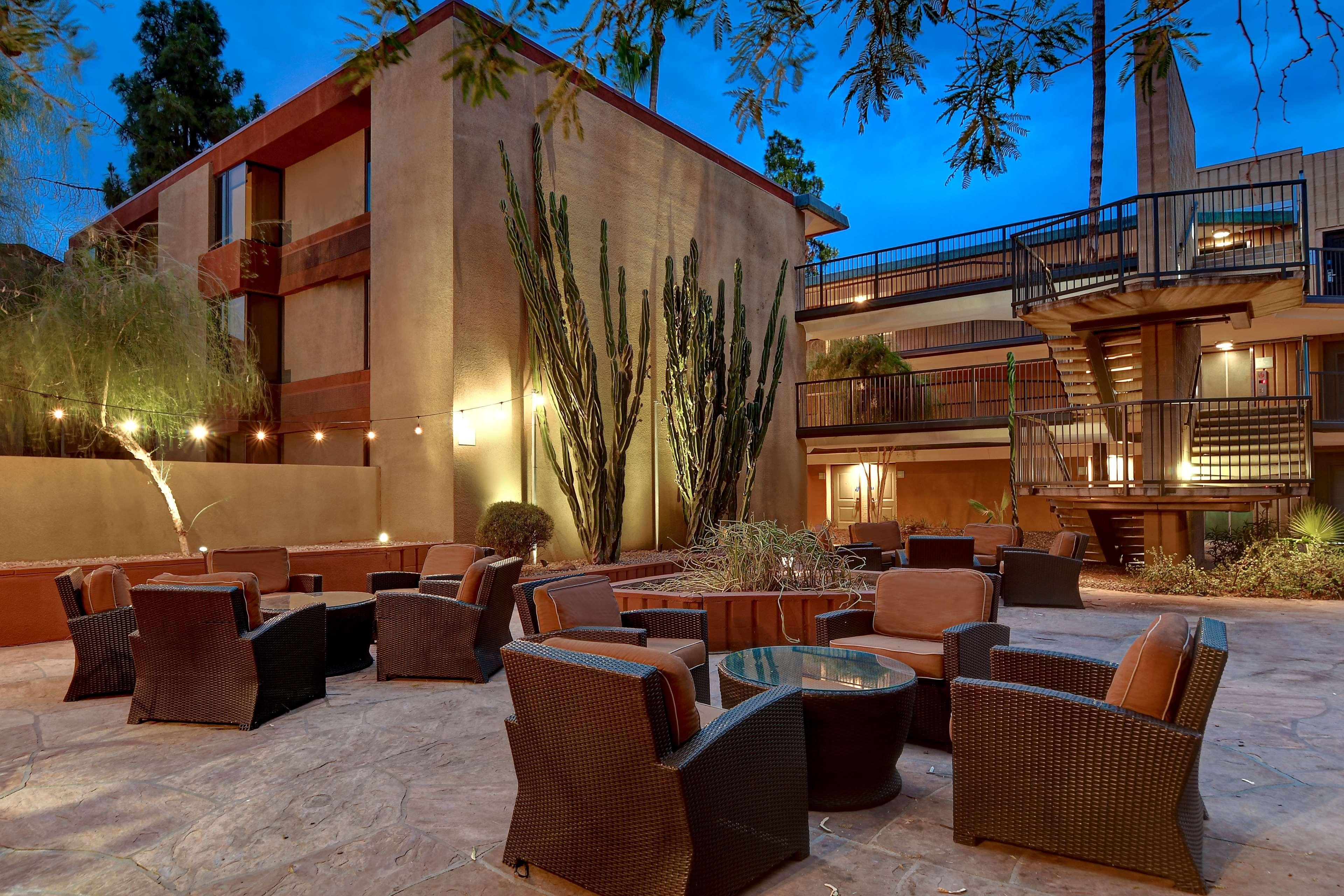 Hotel Doubletree By Hilton Phoenix- Tempe Esterno foto