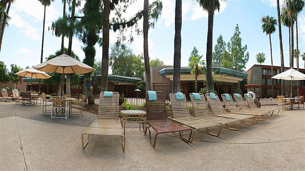 Doubletree By Hilton Phoenix- Tempe Esterno foto